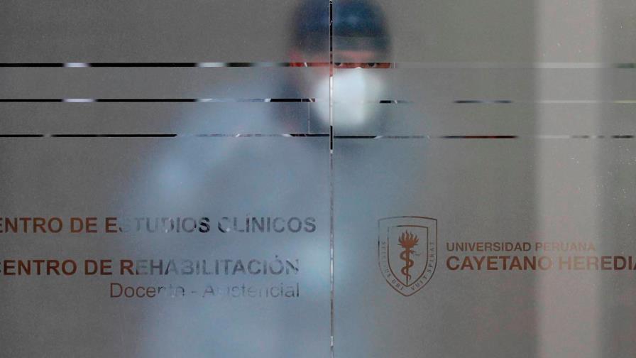 El “Vacunagate” de Perú ronda a la Embajada de China