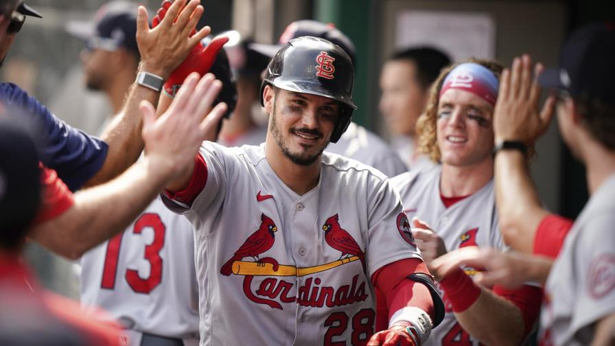 Bader y Carlson pegan jonrones; Cardenales vencen a Rojos