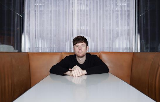 Álbum pandémico de James Blake encuentra claridad en caos Álbum pandémico de James Blake encuentra claridad en caos