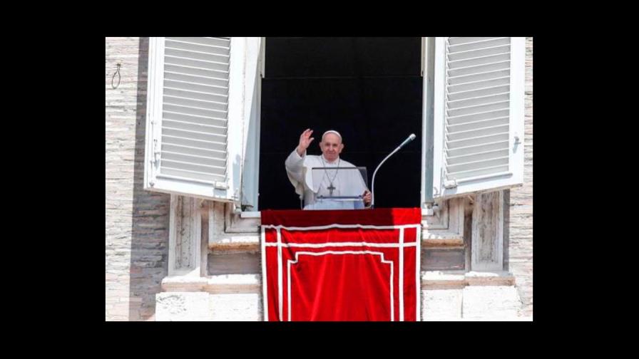 El papa Francisco sobre el COVID-19 : “estad atentos, no cantad todavía victoria”