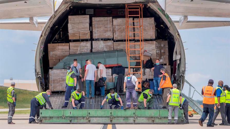 EE.UU. roza los 96.000 muertos y llega a 1,6 millones de casos de COVID-19