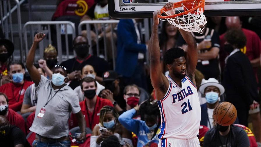 Sixers superan 127-111 a Hawks y aventajan 2-1 en la serie
