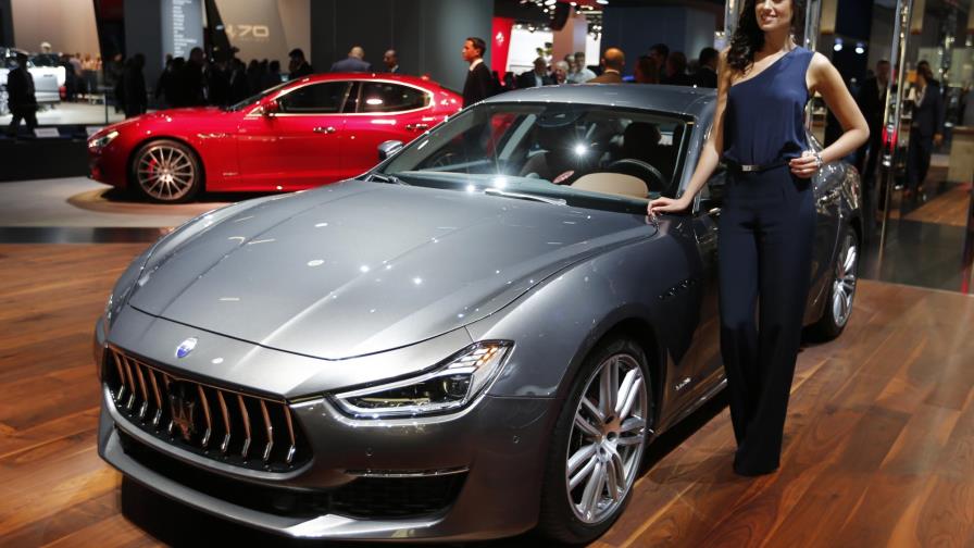 Fabricante de autos Maserati aumentará producción en Italia
