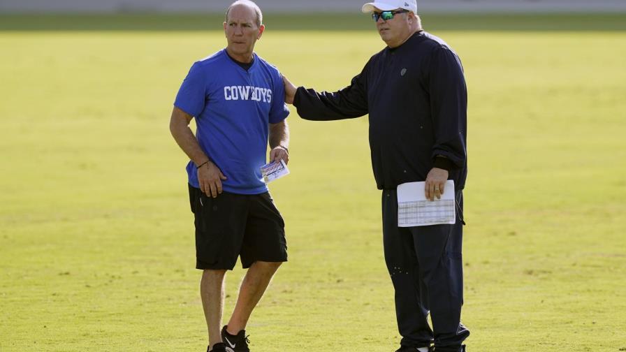 Cowboys soportan el calor de Dallas en su primera práctica Cowboys soportan el calor de Dallas en su primera práctica