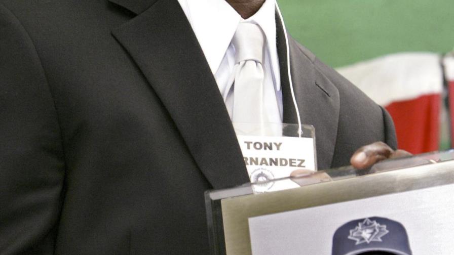 Fallece Tony Fernández, líder histórico de hits de Azulejos