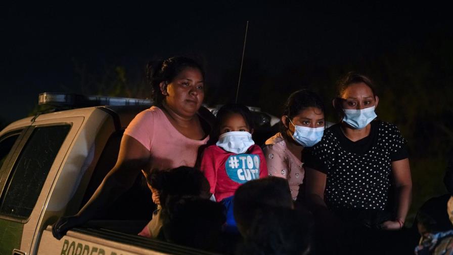 Agencia de la ONU pide fin de restricciones de asilo en EEUU