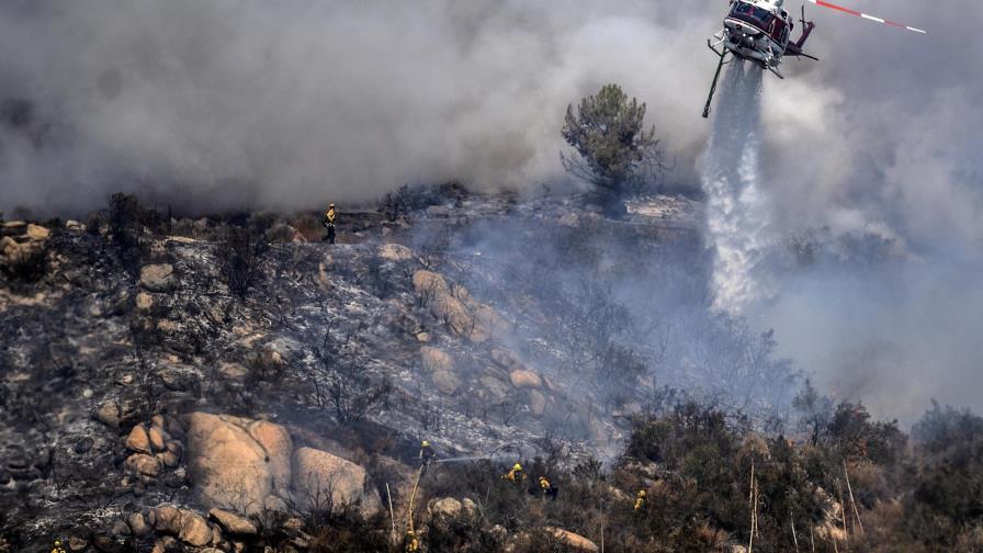 Suben temperaturas mientras incendio se acerca a lago Tahoe