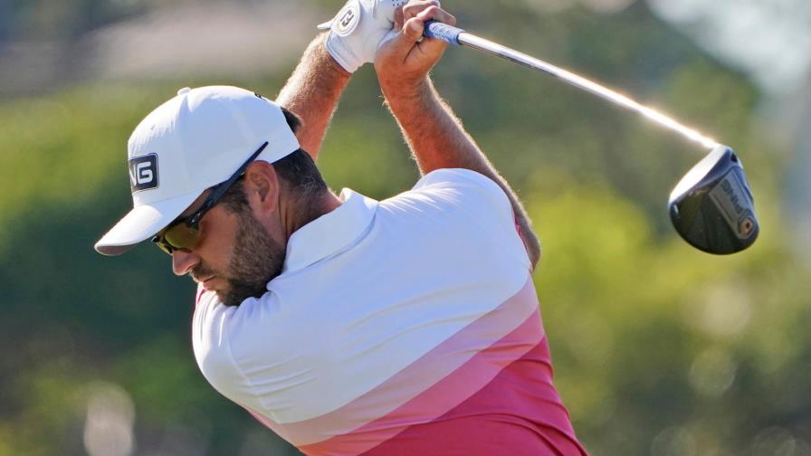 Conners evita problemas y toma la cima del Campeonato PGA