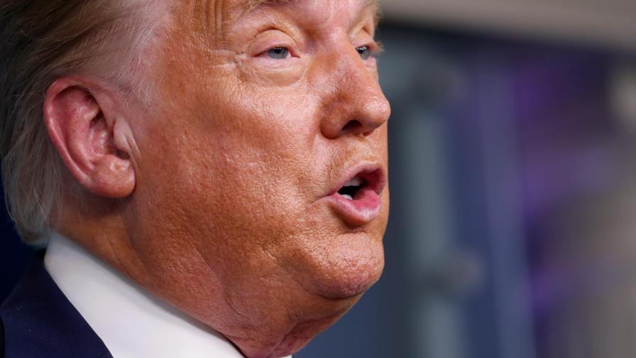 Trump insiste en que la COVID-19 desaparecerá y que los niños son inmunes