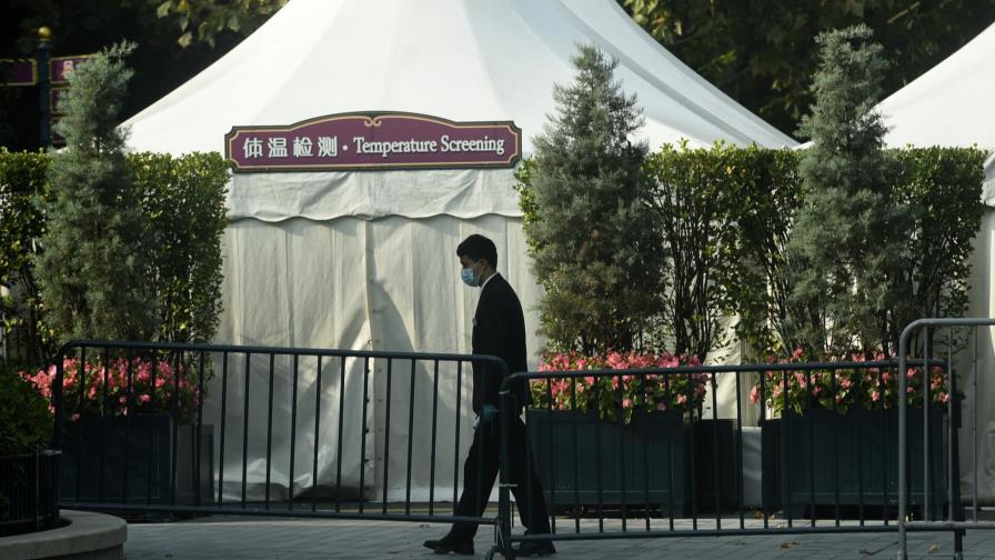 Disneyland de Shanghái cierra dos días por contacto de virus