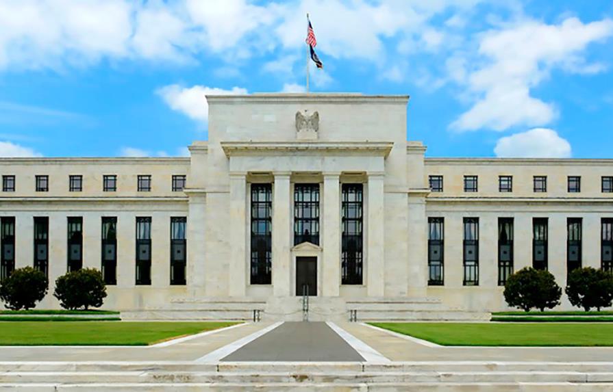 La Fed prevé que la pandemia lastre pesadamente la economía a medio plazo