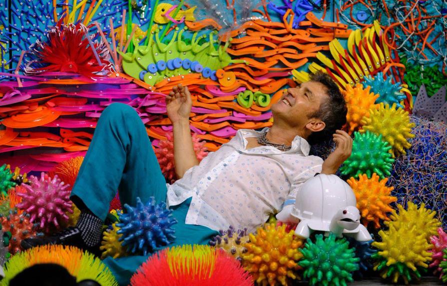 Maluma estrena subasta virtual de obras de arte inspiradas en su más reciente disco 