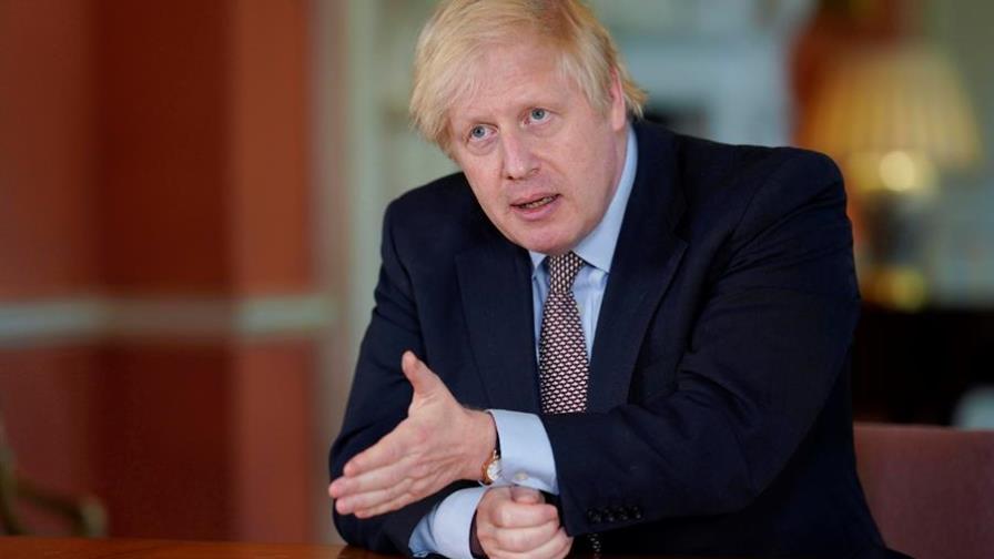 Johnson anticipa la reapertura de comercios y la escuela primaria en junio