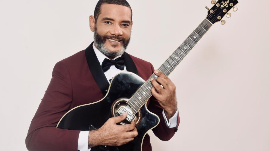 Mártires De León enaltece la bachata con su disco “Suena guitarra mía”