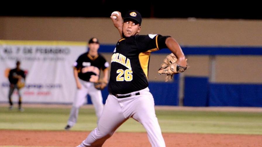 El Escogido anuncia la firma de dos pitchers