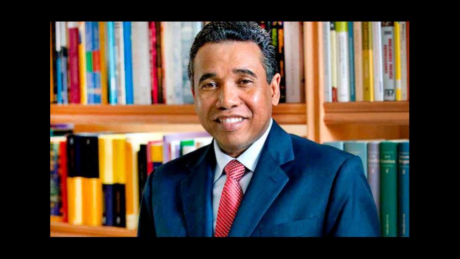 Félix Bautista agradece que lo hayan reelegido como senador por San Juan de la Maguana 