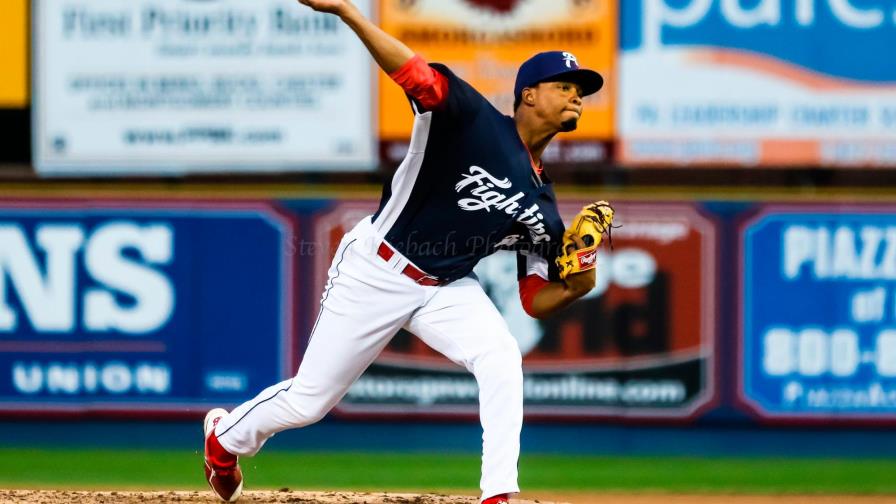 Escogido y Águilas hacen cambio de dos lanzadores Escogido y Águilas hacen cambio de dos lanzadores