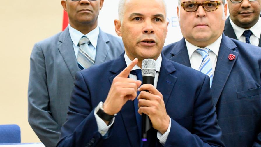 Unánime la elección de Rubén García al frente del fútbol dominicano