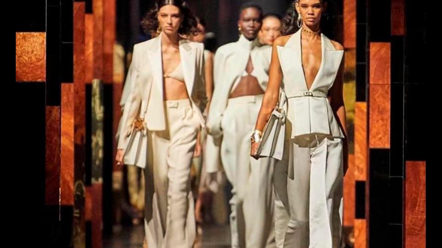 Fendi y su propuesta para la mujer empoderada en la pasarela de Milán