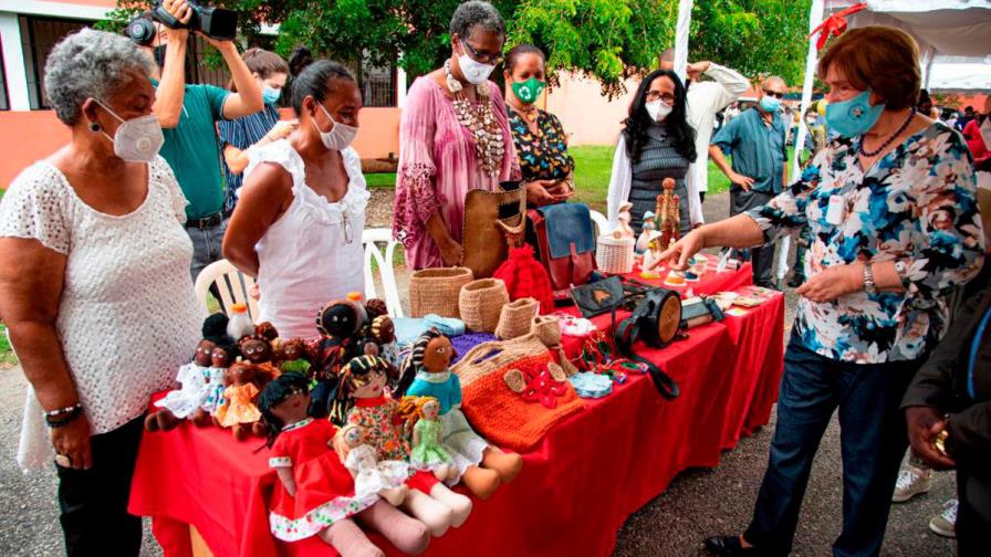 Suspenden Feria de Artesanía; Cultura usará fondos para apoyar a artesanos Suspenden Feria de Artesanía; Cultura usará fondos para apoyar a artesanos