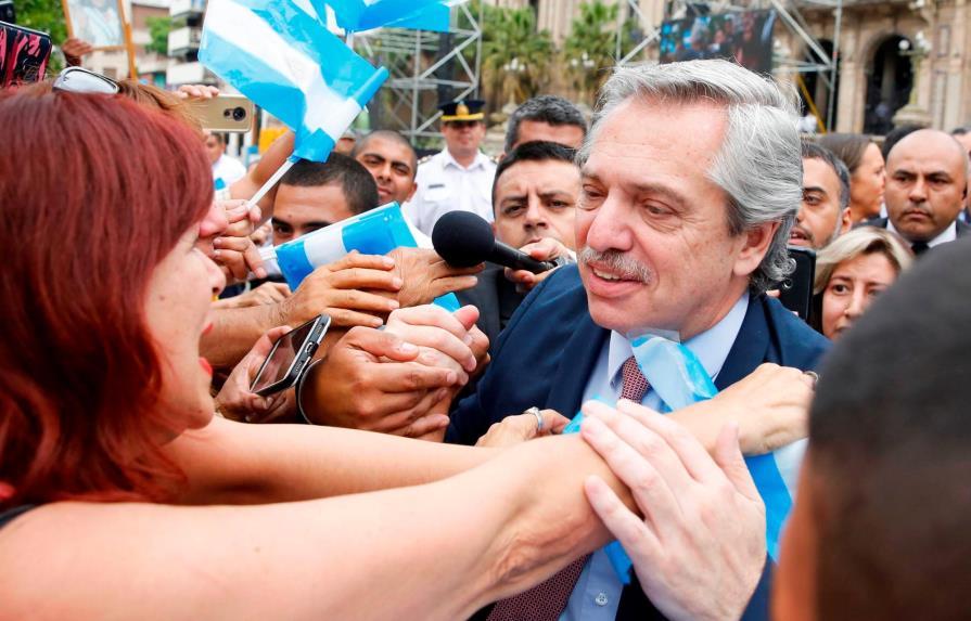 Fernández acusa a jefe de Gabinete de Macri por noticias falsas de su salud