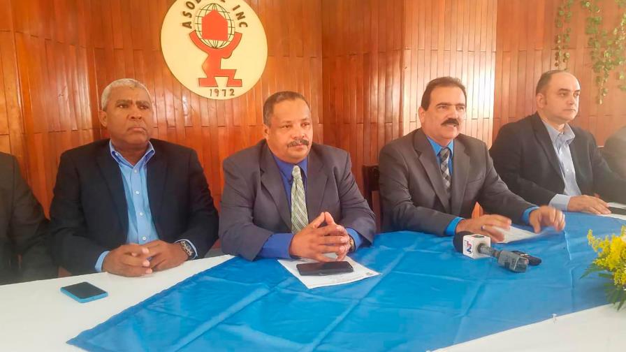 Ferreteros denuncian alzas en varilla y cemento afectan ventas 