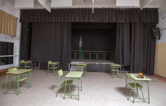 Padres españoles se resisten al regreso a las escuelas