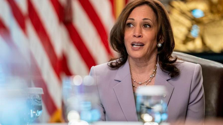 Harris dice que “soñadores” merecen un camino a la ciudadanía estadounidense