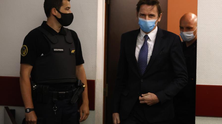 Francia: Acusan de terrorismo a expolítico derechista