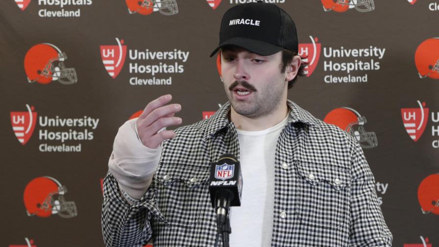 Mayfield reanuda lanzamientos y luce listo para Bengals Mayfield reanuda lanzamientos y luce listo para Bengals