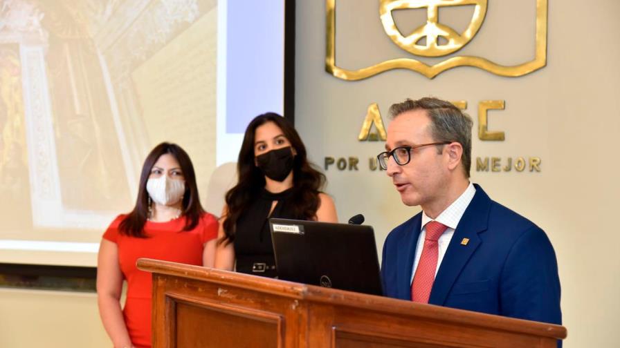 “Un pueblo unido por la fe” es premiado en XVI edición de los Premios de la Crítica 