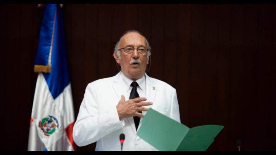 Fidelio Despradel aclara que no votó a favor de Camacho