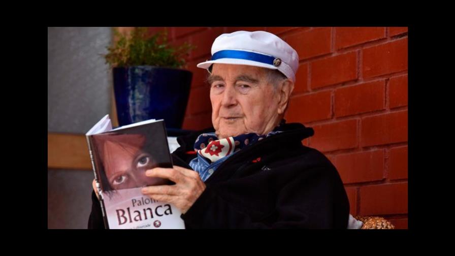 Muere el escritor chileno Enrique Lafourcade