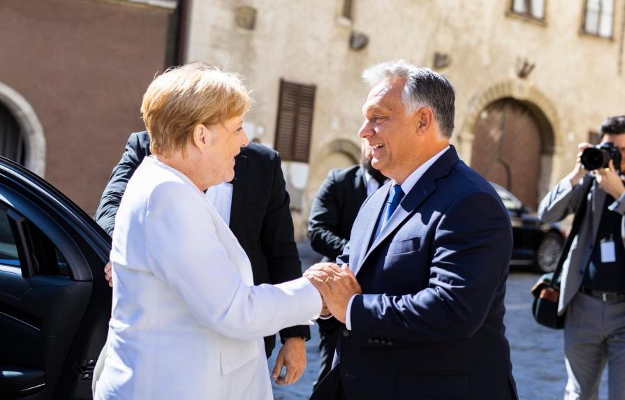 Alemania y Hungría conmemoran fin de la Guerra Fría