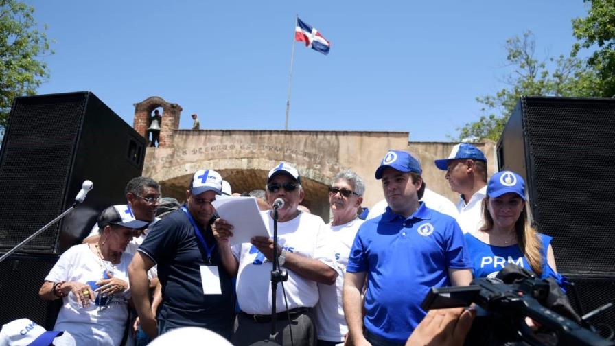 La Coalición pide afianzar alianza contra el PLD y “sus inmensas fortunas robadas” La Coalición pide afianzar alianza contra el PLD y “sus inmensas fortunas robadas”