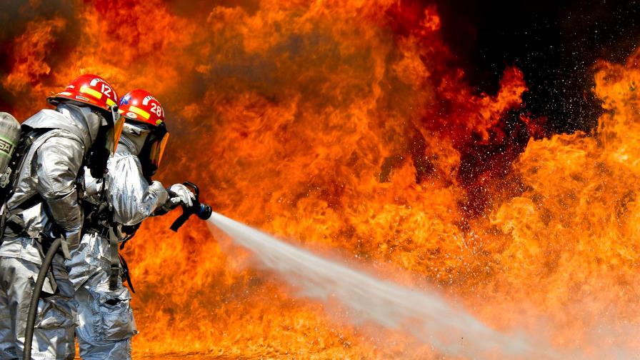 Incendio reduce a cenizas el gimnasio de saltadores olímpicos mexicanos
