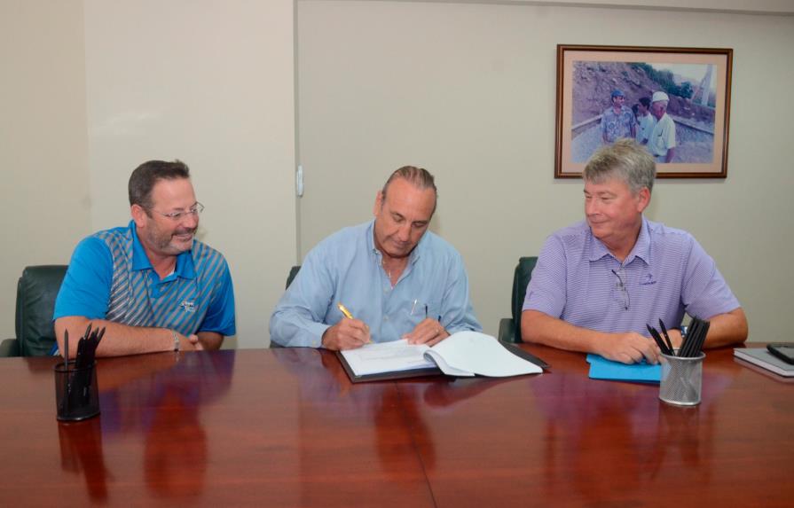 Firman acuerdo para construcción de nuevo Hotel Radisson Punta Cana