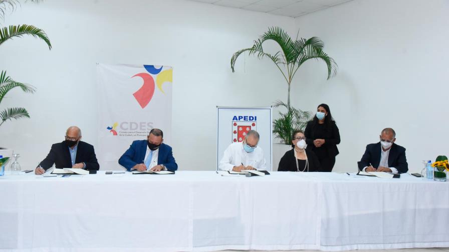 Firman alianza público-privada para la planificación estratégica de la zona fronteriza