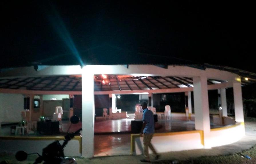 Policía frustra fiesta clandestina en una discoteca de Montecristi
