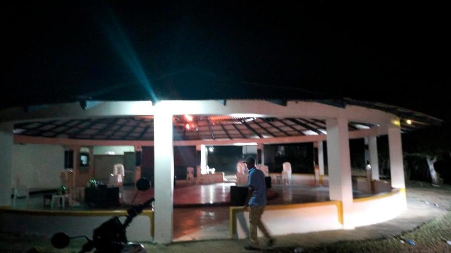 Policía frustra fiesta clandestina en una discoteca de Montecristi