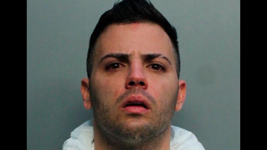 Hombre de Florida admite que mató a tiros a su madre