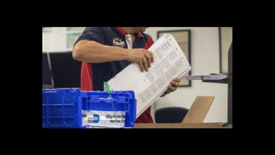 Florida realiza recuento manual de votos