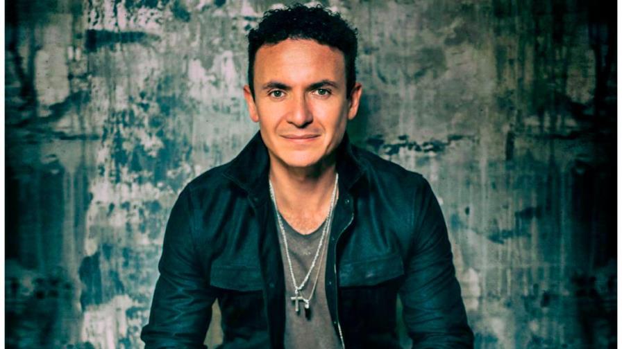 Fonseca anuncia una gira íntima por 10 ciudades europeas en noviembre