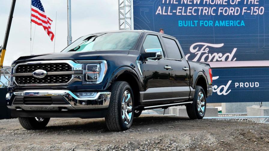 Ford contratará más personal por demanda de F150 eléctrica