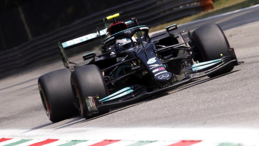Mercedes sigue por delante de Red Bull en los segundos libres del GP de Italia