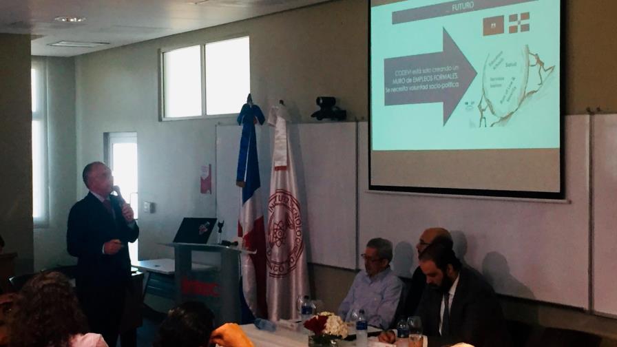 Proponen desarrollo empresarial fronterizo para acabar con desigualdades