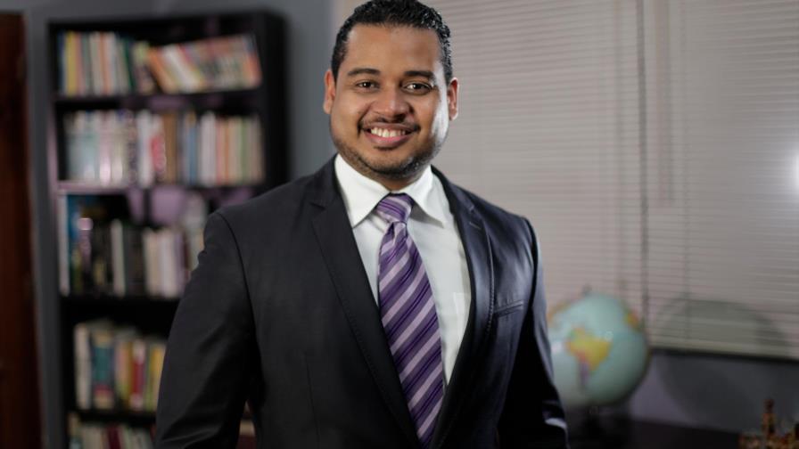 Presentan libro de neurociencia aplicada a la capacitación corporativa Presentan libro de neurociencia aplicada a la capacitación corporativa