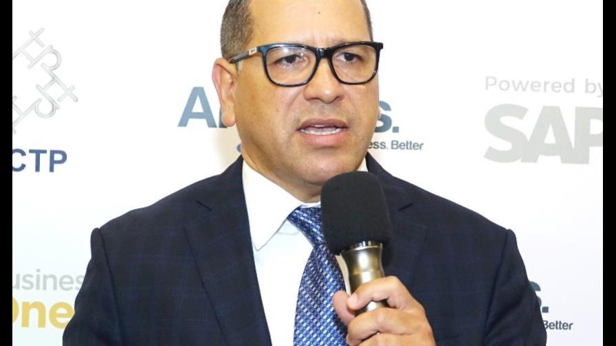 Exhortan al presidente Luis Abinader a convocar a cumbre al liderazgo nacional