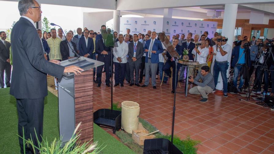 Banreservas dispone RD$6 mil millones para financiar la próxima cosecha de arroz