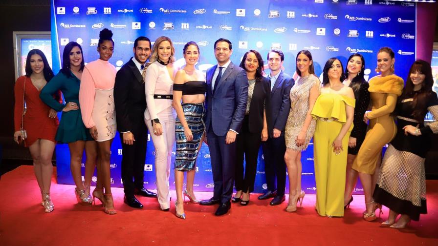 Realizan gran premiere de “Casi Fiel”